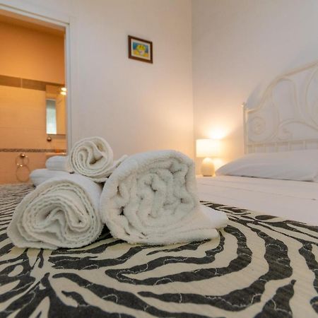 Vercelli Guest House Near San Giovanni Рим Екстер'єр фото