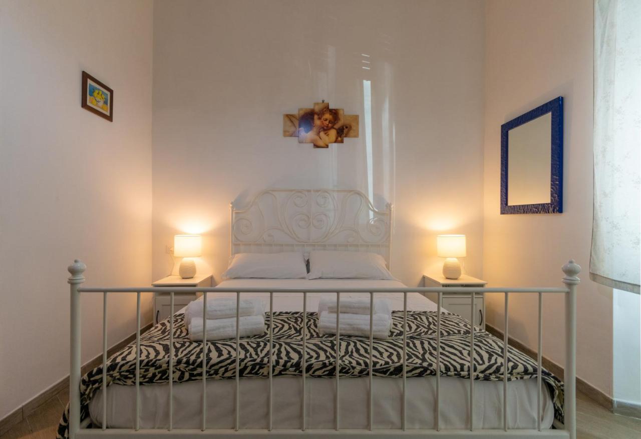 Vercelli Guest House Near San Giovanni Рим Екстер'єр фото
