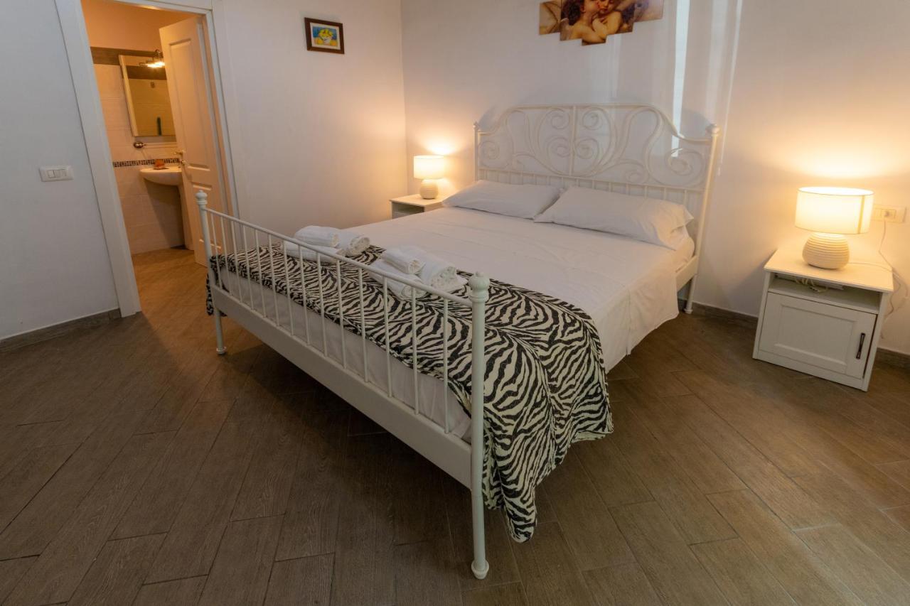 Vercelli Guest House Near San Giovanni Рим Екстер'єр фото