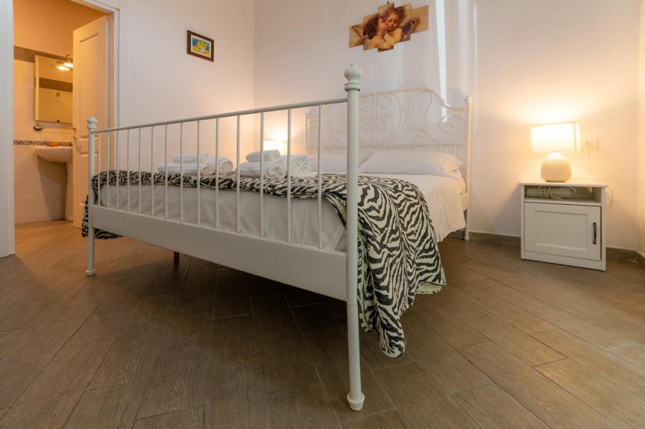 Vercelli Guest House Near San Giovanni Рим Екстер'єр фото