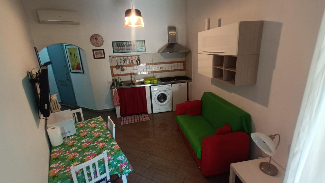 Vercelli Guest House Near San Giovanni Рим Екстер'єр фото